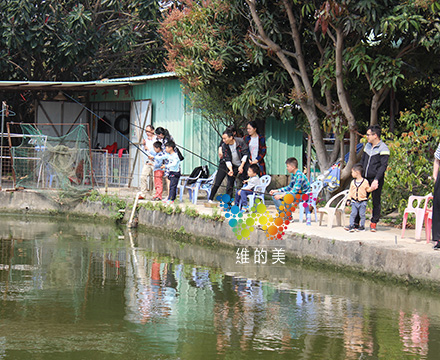 春游之旅——小小垂釣者.jpg